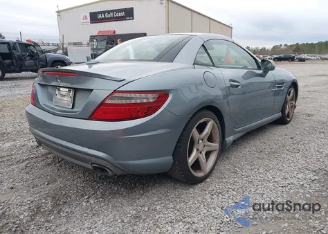 2013 Mercedes-Benz Slk 250 z USA, uszkodzony, nr VIN WDDPK4HA9DF058565